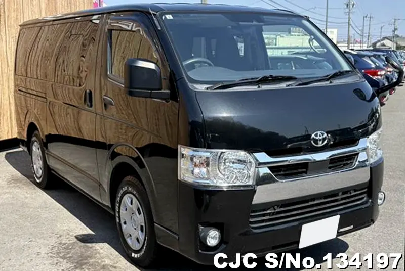 Toyota / Hiace 2020
