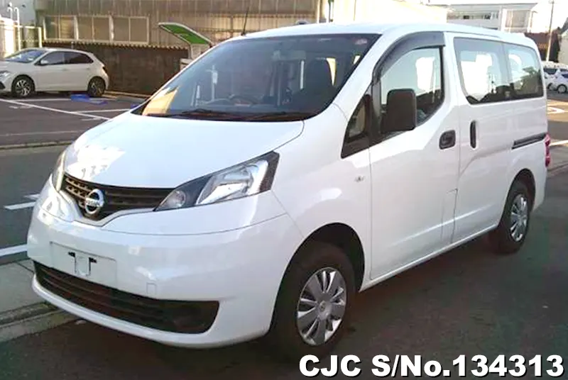 Nissan / NV200 2017