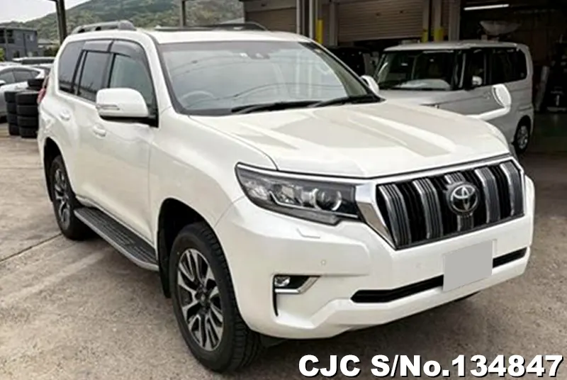 Toyota / Land Cruiser Prado 2023