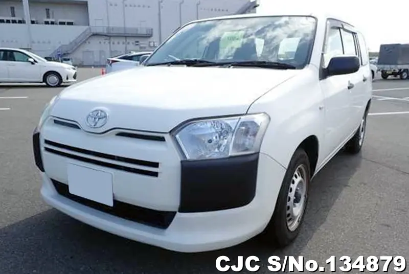 Toyota / Probox 2017