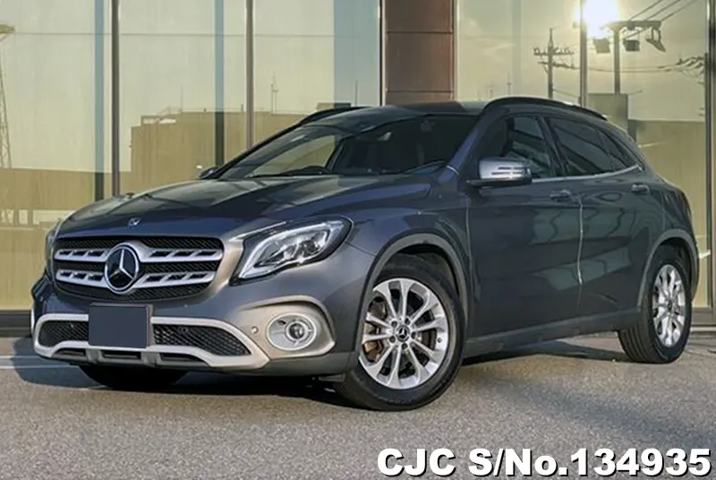 Mercedes Benz / GLA Class 2017