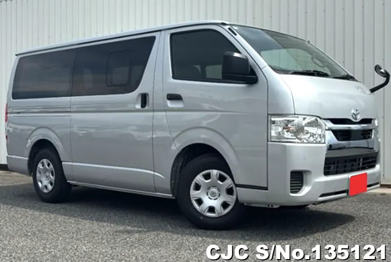 Toyota / Hiace 2026