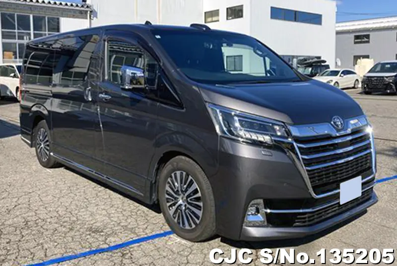 Toyota / GranAce 2024