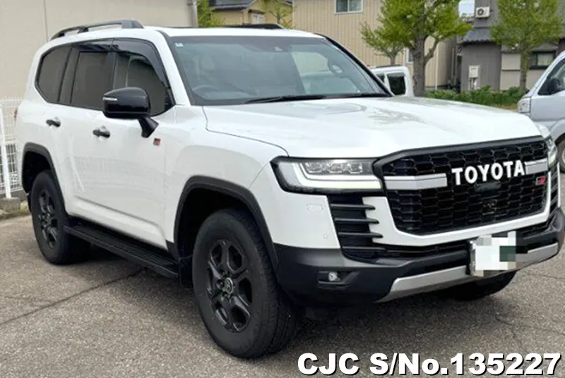 Toyota / Land Cruiser 2024