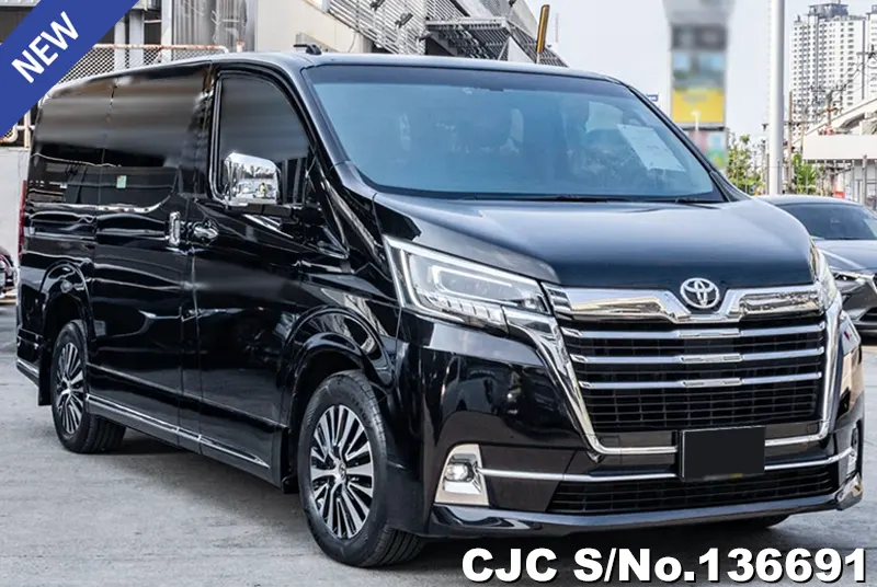 Toyota / Majesty 2021