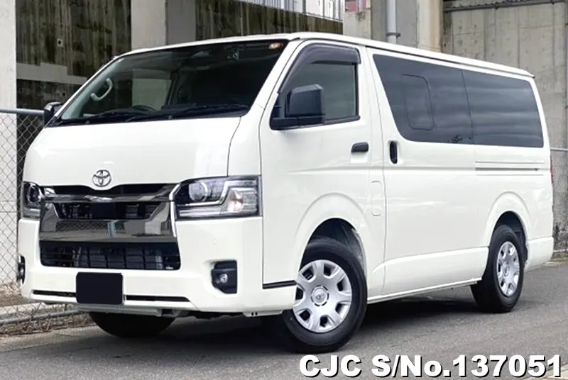 Toyota / Hiace 2026