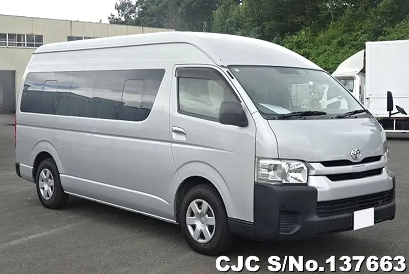 Toyota / Hiace / Commuter 2020