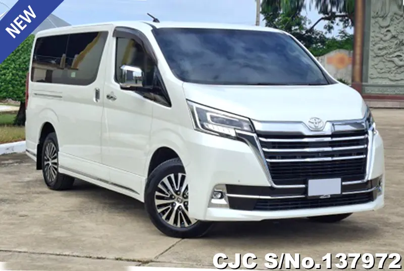 Toyota / Majesty 2020