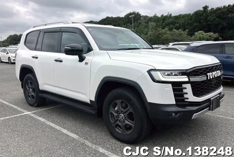 Toyota / Land Cruiser 2023