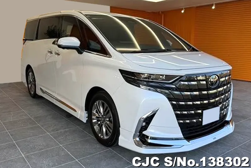 Toyota / Alphard 2026