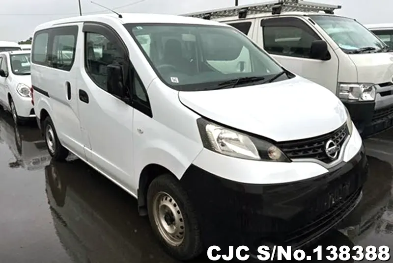 Nissan / NV200 2018