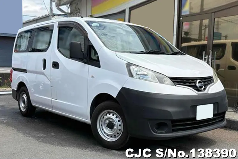 Nissan / NV200 2018