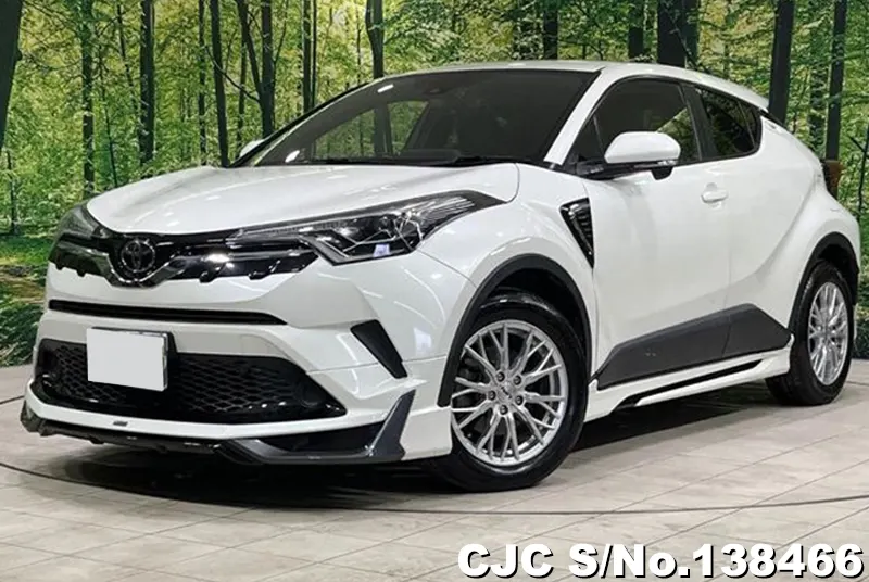 Toyota / C-HR 2018