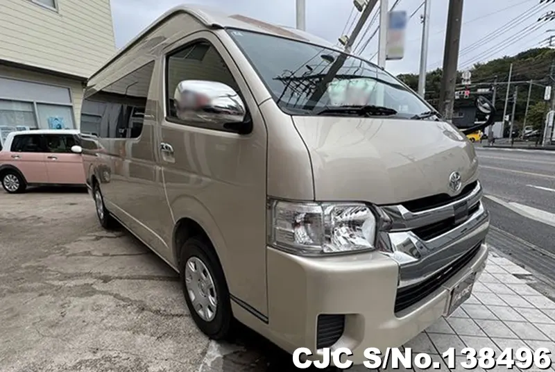 Toyota / Hiace 2020