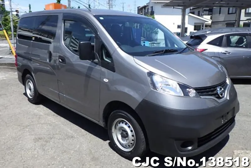 Nissan / NV200 2021