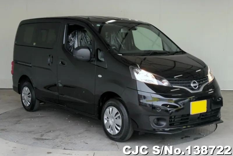 Nissan / NV200 2026