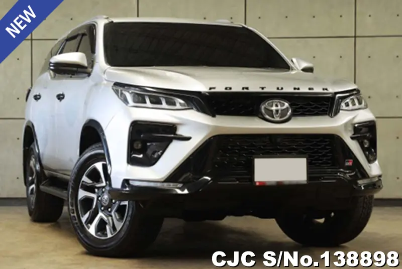 Toyota / Fortuner